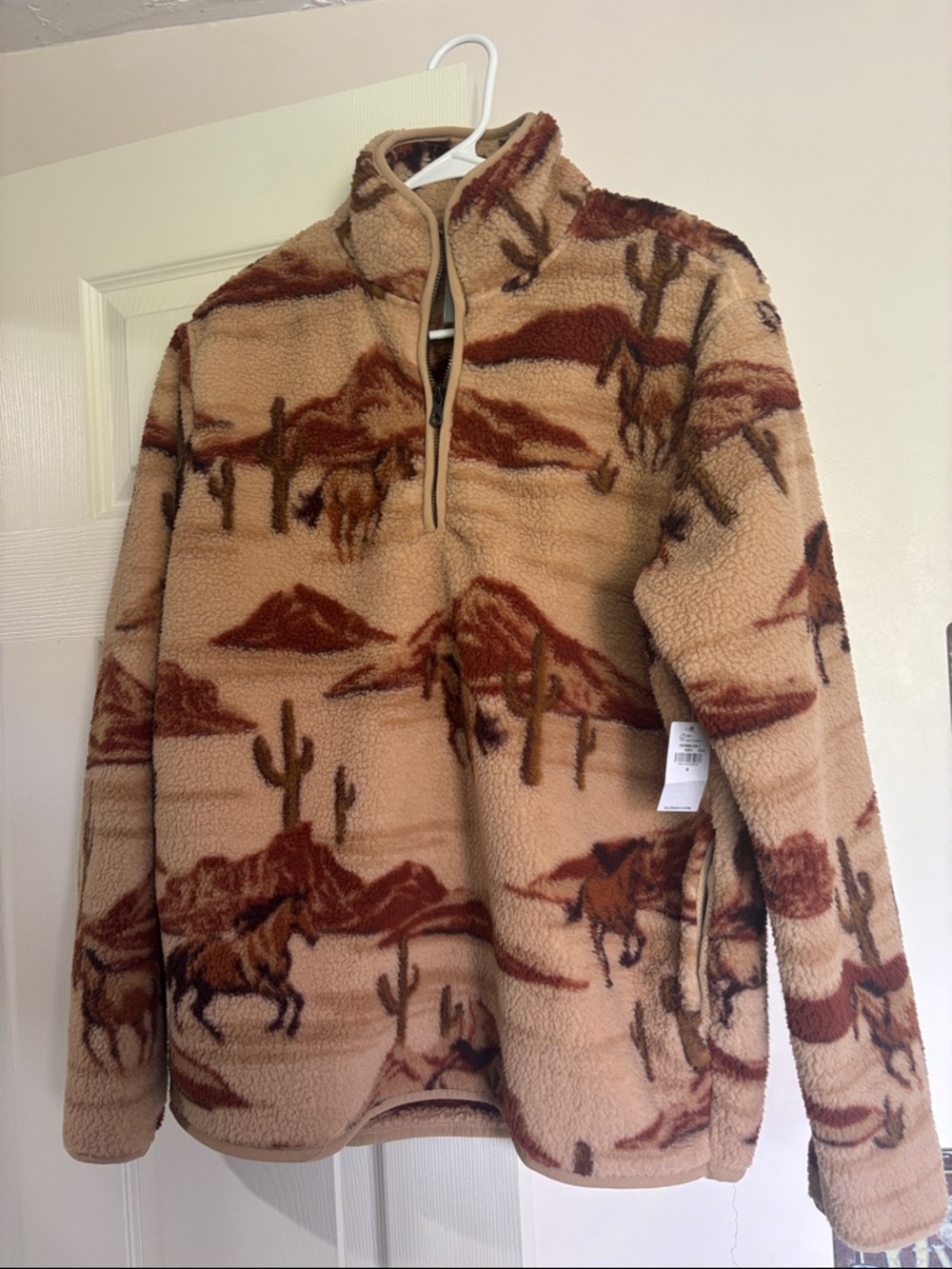 NWT Men's Horse Pattern Sherpa Half-Zip Pullover - Tan/Brown